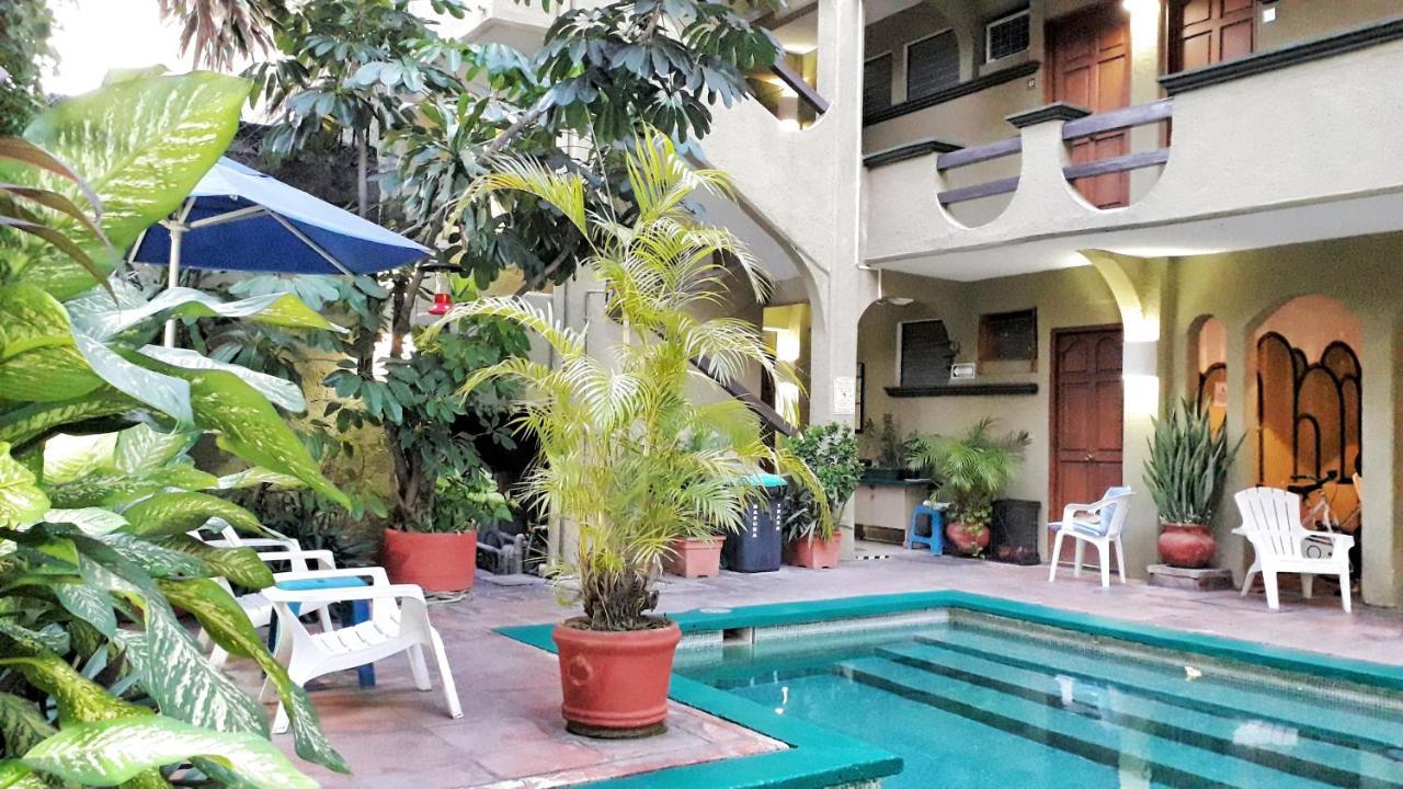 Solimar Inn Suites Zihuatanejo Ngoại thất bức ảnh