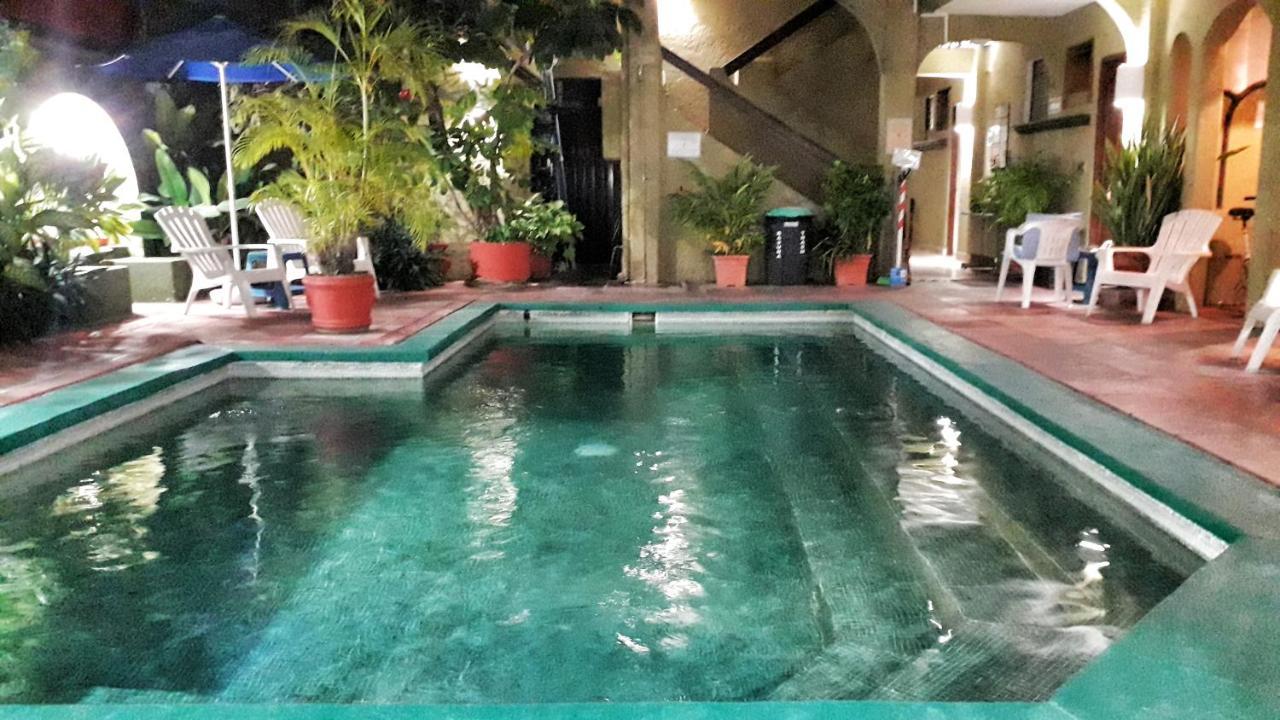 Solimar Inn Suites Zihuatanejo Ngoại thất bức ảnh